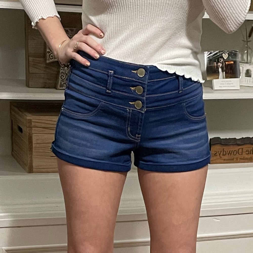 No boundaries High Waisted Jean shorts